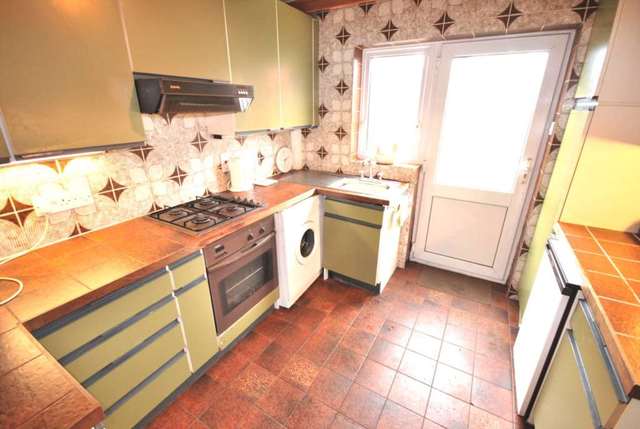  Image of 3 Bedroom Semi-Detached for sale at Lodge Close Freckleton Preston, PR4 1YN