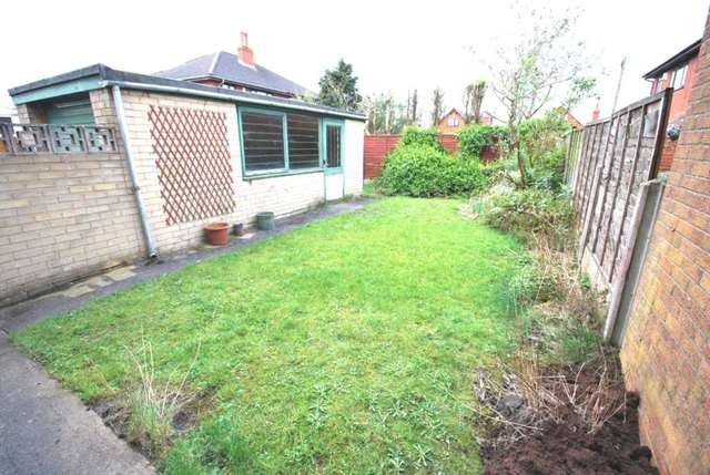  Image of 3 Bedroom Semi-Detached for sale at Lodge Close Freckleton Preston, PR4 1YN