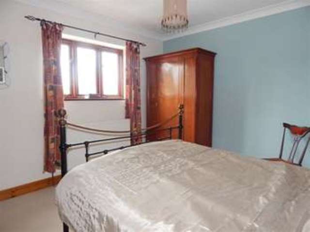  Image of 4 Bedroom Detached for sale at Yeovil, BA22 7AY