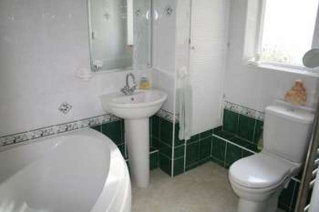  Image of 4 Bedroom Semi-Detached for sale at Maltings Road Brightlingsea Colchester, CO7 0RG