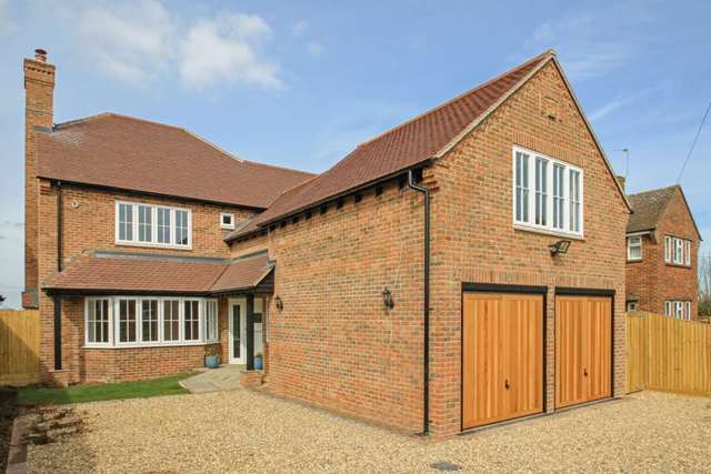  Image of 5 Bedroom Detached for sale at Marroway Weston Turville Aylesbury, HP22 5TQ