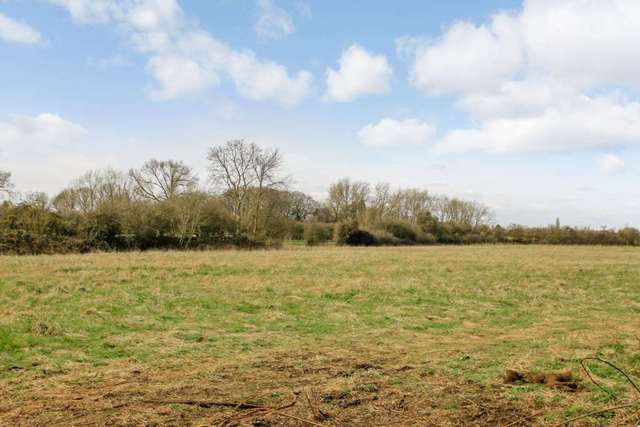  Image of 5 Bedroom Detached for sale at Marroway Weston Turville Aylesbury, HP22 5TQ