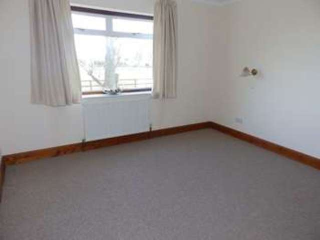  Image of 4 Bedroom Detached to rent at Marsh Lane Burgh Castle Great Yarmouth, NR31 9QH