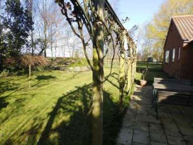  Image of 4 Bedroom Detached to rent at Marsh Lane Burgh Castle Great Yarmouth, NR31 9QH