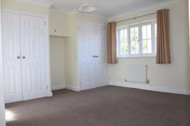  Image of 3 Bedroom Semi-Detached to rent at Burwell Cambridgeshire, CB25 0AJ