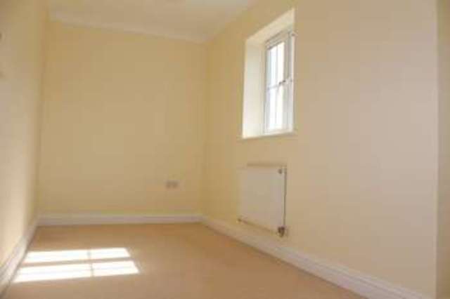  Image of 3 Bedroom Semi-Detached to rent at Burwell Cambridgeshire, CB25 0AJ