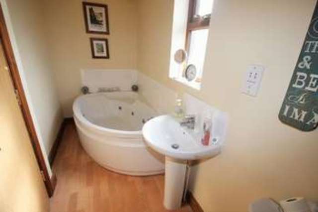  Image of 3 Bedroom Detached for sale at Newbold Road Barlestone Nuneaton, CV13 0DZ