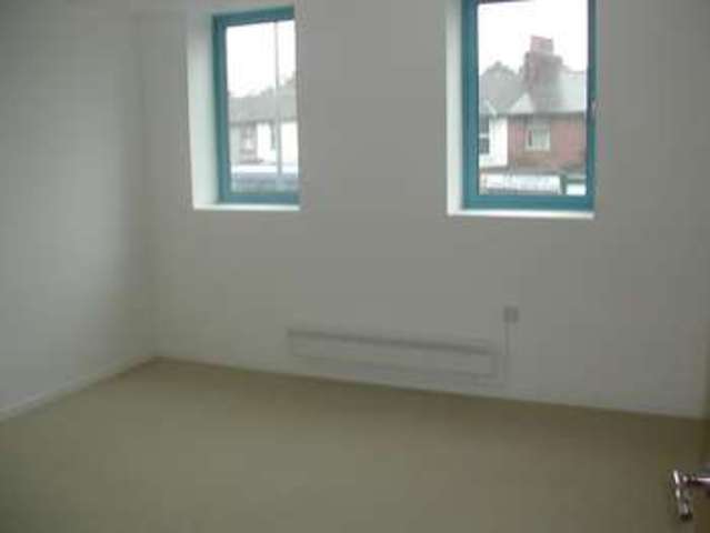  Image of 2 Bedroom Flat to rent at 59 Norwich Road  Ipswich, IP1 2EP