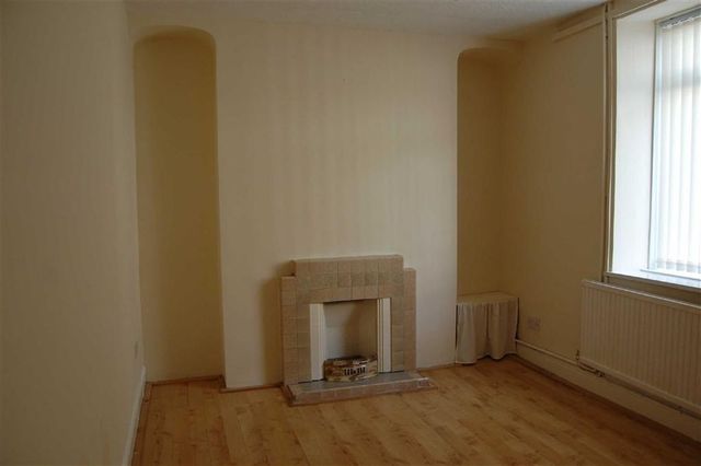  Image of 3 Bedroom Property for sale at Park Street Abercynon Abercynon, CF45 4PF