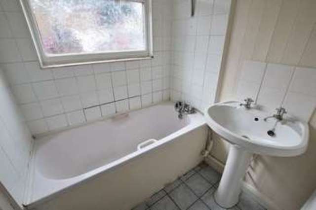  Image of 3 Bedroom Terraced for sale at Pavillion Crescent Worthing Street Hull, HU5 1PU