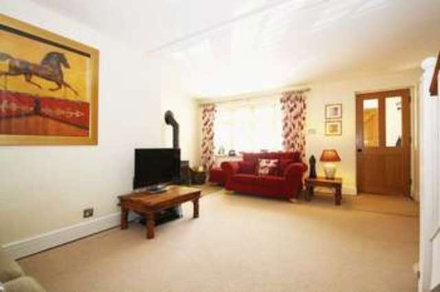  Image of 3 Bedroom Detached for sale at Pleck Lane  Kingston Blount, OX39 4RU