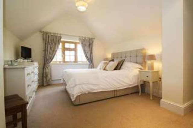  Image of 3 Bedroom Detached for sale at Pleck Lane  Kingston Blount, OX39 4RU