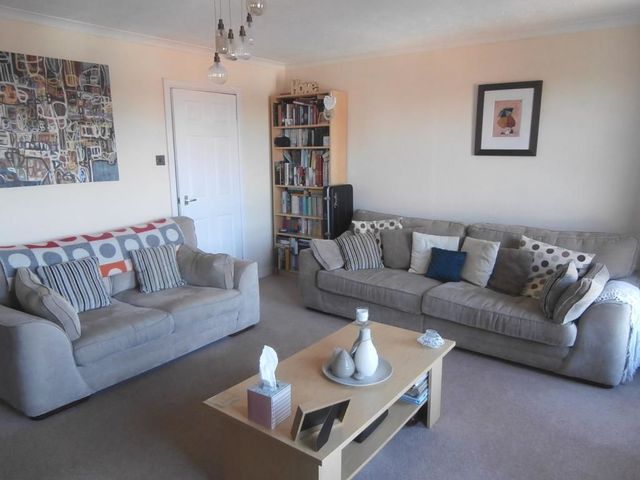  Image of 1 Bedroom Flat to rent at Blackburn West Lothian West Lothian, EH47 7BU