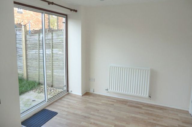  Image of 2 Bedroom Terraced to rent at Whiteley  Fareham, PO15 7HD