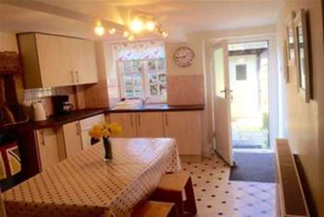  Image of 3 Bedroom Detached to rent at Hope Valley, S32 1BZ