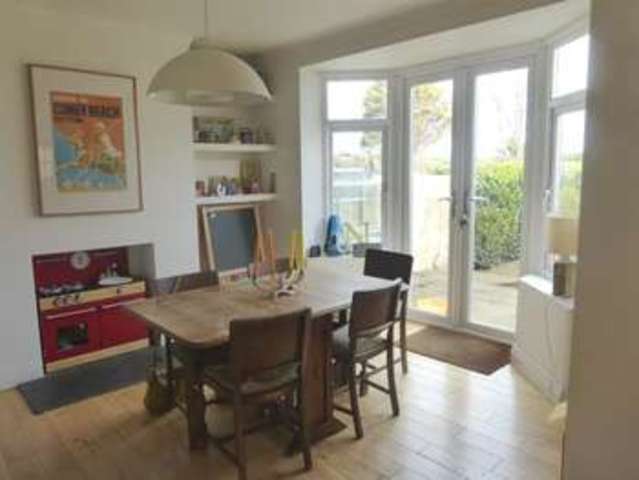  Image of 3 Bedroom Detached for sale at Porthcawl  Porthcawl, CF36 3LN