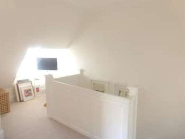  Image of 3 Bedroom Detached for sale at Porthcawl  Porthcawl, CF36 3LN