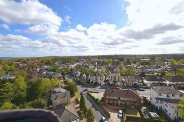  Image of 2 Bedroom Flat to rent at Sherman Road  Bromley, BR1 3JN