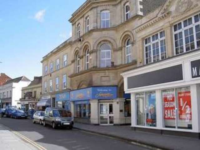  Image of 1 Bedroom Flat to rent at Silver Street  Trowbridge, BA14 8AA
