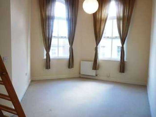  Image of 1 Bedroom Flat to rent at Silver Street  Trowbridge, BA14 8AA