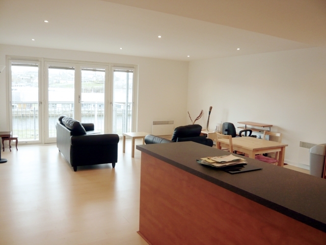 Image of 2 Bedroom Flat to rent at Dundee  Dundee, DD1 3AL