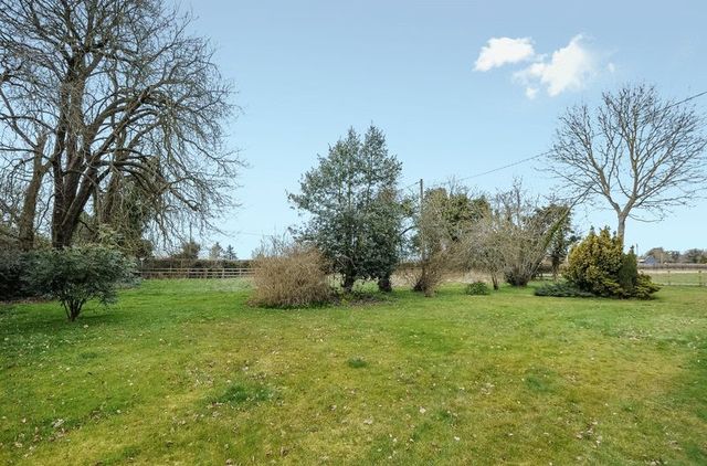 Image of 4 Bedroom Detached to rent at Southend Road Southend Reading, RG7 6HA