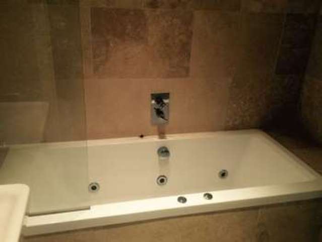  Image of 1 Bedroom Flat to rent at St. Peters Street  Huddersfield, HD1 1EX