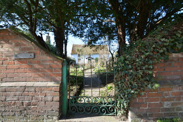 Image of 3 Bedroom Farm House for sale at Back Road Wenhaston Halesworth, IP19 9DZ