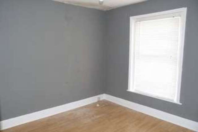  Image of 2 Bedroom Terraced to rent at Tennyson Road  Cowes, PO31 7QA