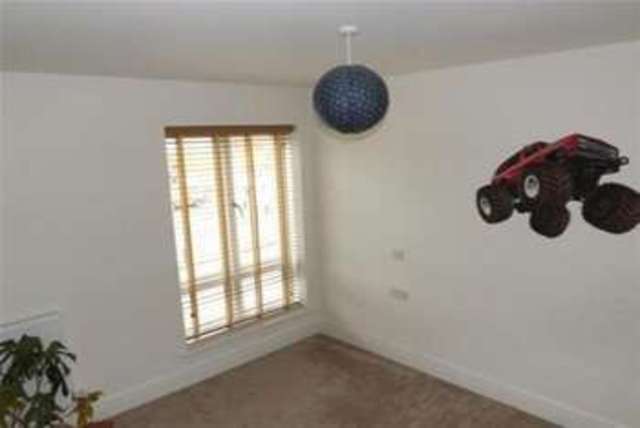  Image of 4 Bedroom Property to rent at Yeovil, BA20 1NL