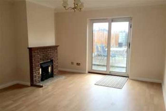  Image of 3 Bedroom Detached to rent at Rainham, RM13 9AX