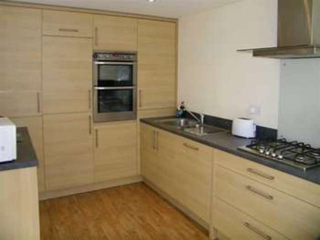  Image of 3 Bedroom Property for sale at Vaughan Crescent Pontarddulais Pontarddulais, SA4 8BA
