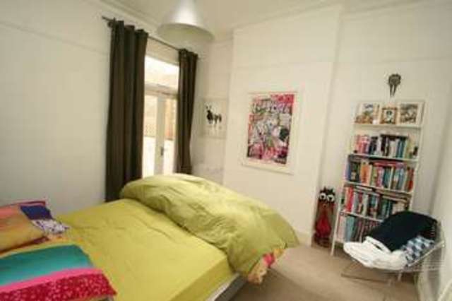  Image of Property to rent at LONDON, NW10 5DH