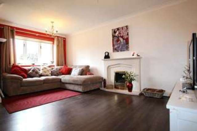 Image of 4 Bedroom Detached for sale at Gurnays Mead West Wellow Romsey, SO51 6BP