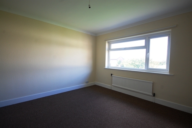  Image of 2 Bedroom Apartment to rent at Birkdale  Southport, PR8 2DE