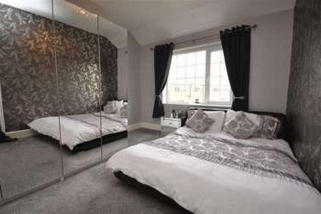  Image of 3 Bedroom Property for sale at Willow Road St Helens St Helens, WA10 4AJ
