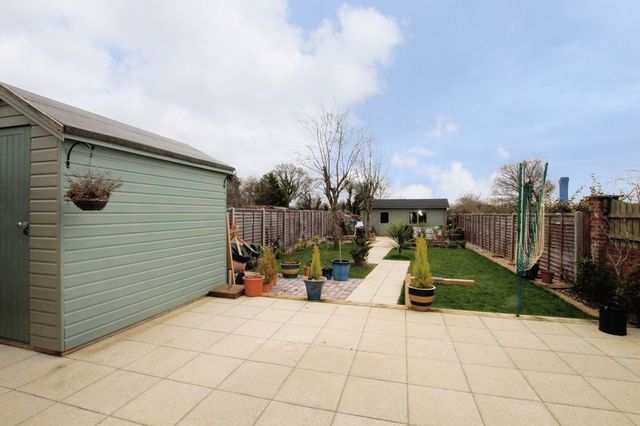  Image of 2 Bedroom Detached for sale at Woodlands Road Woodlands Southampton, SO40 7GA