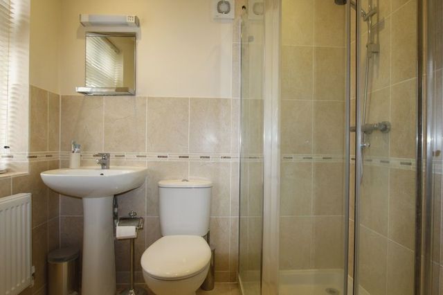  Image of 2 Bedroom Detached for sale at Woodlands Road Woodlands Southampton, SO40 7GA