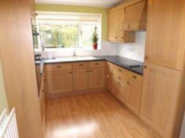  Image of 4 Bedroom Detached for sale at Lutterworth Leicestershire Lutterworth, LE17 4TU