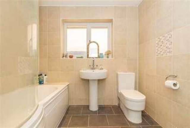  Image of 4 Bedroom Detached for sale at Alvechurch Highway  Lydiate Ash, B60 1NZ