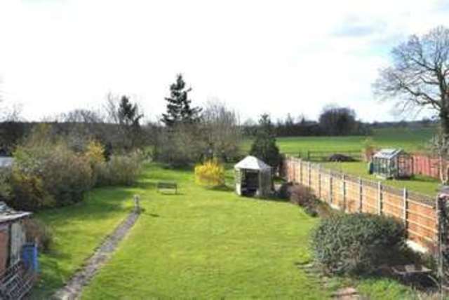  Image of 3 Bedroom Detached for sale at Chelmsford Road  Blackmore, CM4 0SD