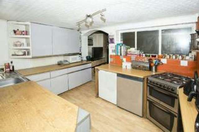  Image of 2 Bedroom Terraced for sale at Cholmeley Place  Reading, RG1 3NH