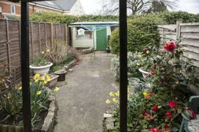  Image of 2 Bedroom Terraced for sale at Cholmeley Place  Reading, RG1 3NH