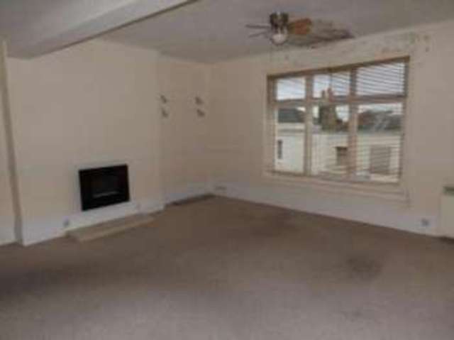  Image of 2 Bedroom Flat for sale at Church Lane Ryde Ryde, PO33 2LX