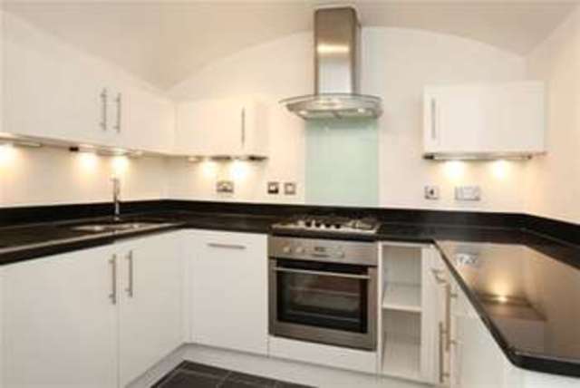  Image of 1 Bedroom Flat to rent at London, W2 4NA
