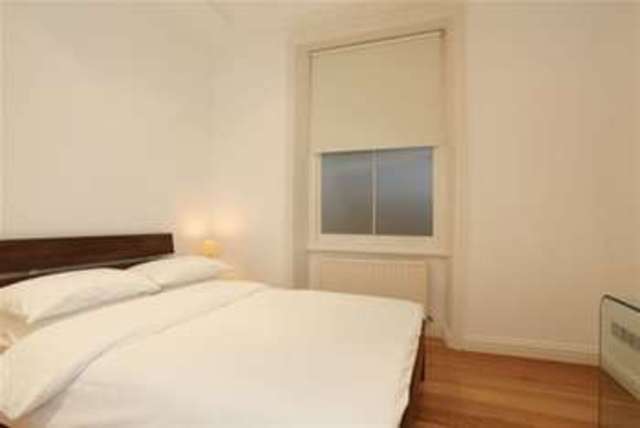  Image of 1 Bedroom Flat to rent at London, W2 4NA