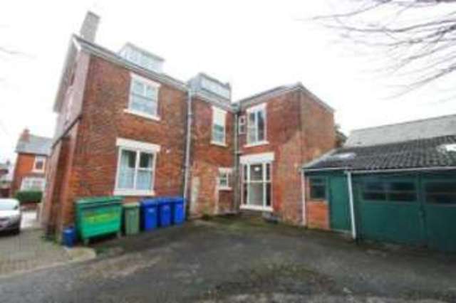  Image of 7 Bedroom Detached for sale at Chesterfield Derbyshire Chesterfield, S40 4TD