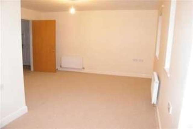  Image of 1 Bedroom Flat to rent at Wincanton, BA9 9FX