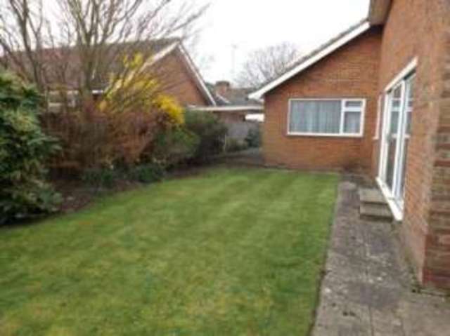  Image of 3 Bedroom Bungalow for sale at Goring-by-Sea Worthing Goring-by-Sea, BN12 4UQ