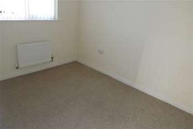  Image of 3 Bedroom Detached to rent at Liverpool, L21 2NB